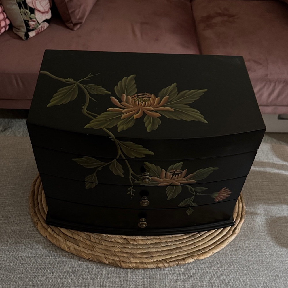 Floral Black Jewelry Box